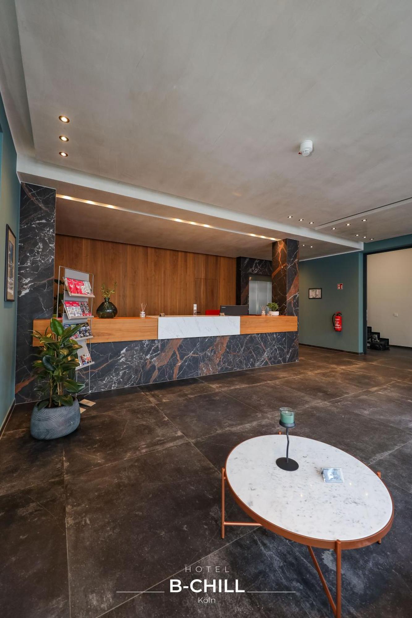 B-Chill Cologne Hotell Eksteriør bilde