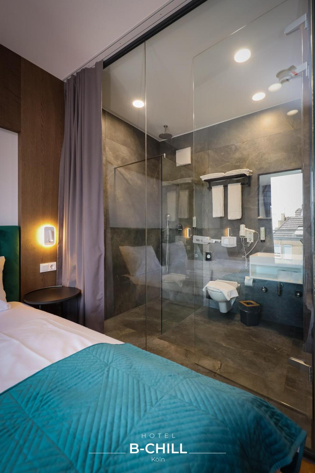 B-Chill Cologne Hotell Eksteriør bilde