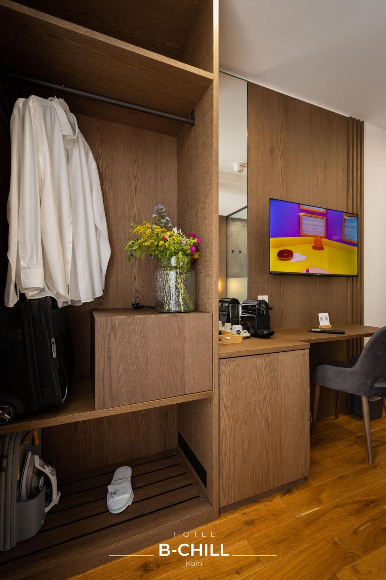 B-Chill Cologne Hotell Eksteriør bilde